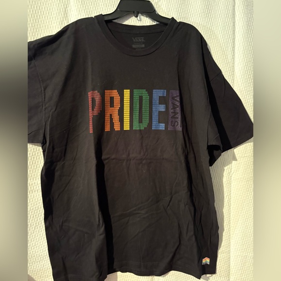 Vans Tops - NWOT Vans Pride rainbow black t-shirt size XXL classic fit